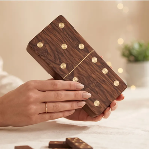 Jeu de dominos en bois personnalisé, fait main, en bois de rose, boîte gravée - Product Image 2