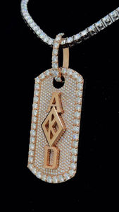 Precio de fábrica más bajo al por menor Totalmente helado Hip Hop Rose Gold Plated Jewelry 925 Silver Moissanite Diamond Tag Pendant Set - Product Image 3