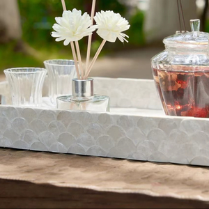 Bandeja de Servicio Multifuncional de Resina Blanca con Diseño Art Deco de Plantas para Bodas - Product Image 1