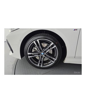 BMW Série 1 120i M Sport 2022, conduite à gauche, boîte automatique, norme Euro V, avec caméra de recul, 31 026 km - Product Image 5