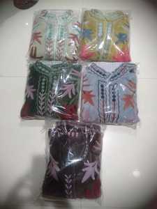 เสื้อแจ็คเก็ตกำมะหยี่ปักลายโบโฮสำหรับผู้หญิง ลายดอกไม้ซูซานี งานฝีมืออินเดีย เสื้อโค้ทฤดูหนาวสไตล์วินเทจขายส่ง เสื้อคลุมสไตล์ชนเผ่าอินเดีย - Product Image 3