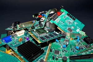 Nueva Placa Base de Desecho con PCB Verde y Chips Negros - Product Image 2