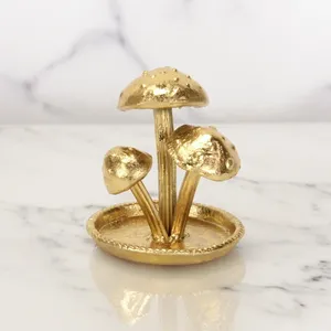 Plateau en fer plaqué or en forme de champignon, décoration moderne sur le thème des fées, pièce décorative de forme irrégulière pour la maison - Product Image 1