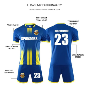 Maillot de football personnalisé de haute qualité pour homme, rouge, manches courtes, 100 % polyester respirant, uniforme d'équipe, numéro 10, impression par sublimation intégrale - Product Image 2