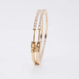 Pendientes de Aro de Oro Amarillo Sólido de 14K con Moissanita en el Interior y Exterior, Corte Redondo de 2 Quilates - Product Image 2