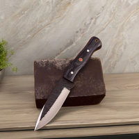 Couteau utilitaire forgé sur mesure très demandé avec lame noire à motifs et manche en bois à triple rivet |   OEM de qualité industrielle