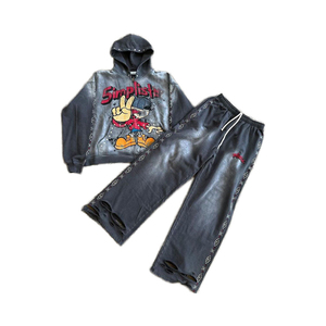 Conjunto de Sudadera con Capucha y Pantalones Jogger Acampanados para Hombre, Estilo Vintage Personalizado, de Dos Piezas Completas, con Pedrería, Estampado Desgastado y Lavado Ácido - Product Image 1