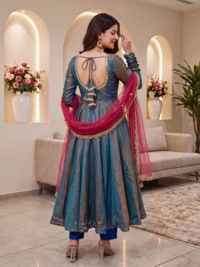 Ensemble Kurta Anarkali en soie bleu sarcelle pour femme avec dupatta magenta à bordure dorée, manches longues, tenue ethnique de fête, tenue de luxe - Product Image 5