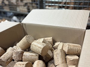 Briquettes de bois compressées de qualité supérieure, blocs de combustible pour le chauffage, prix avantageux - Product Image 6