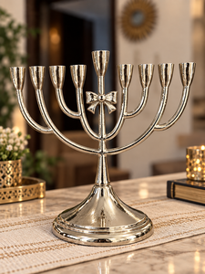 Ménorah de Hanouka de luxe en laiton doré, 9 branches, avec design en forme de nœud, porte-bougie traditionnel pour activités religieuses - Product Image 5
