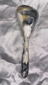 Cuillère en résine faite à la main pour le sucre et les épices - Ustensile de cuisine de haute qualité pour la décoration de la maison avec un effet marbre luxueux en résine faite à la main - Product Image 2