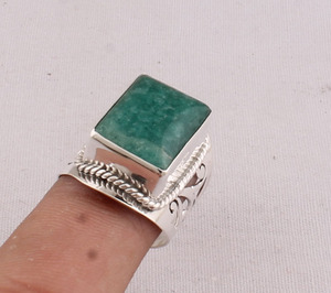 Bague en émeraude vintage en gros, style antique, en argent sterling 925, fournisseur de bijoux, style victorien - Product Image 3