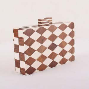 Pochette de soirée haut de gamme en bois et résine, faite à la main, motif géométrique, sac à main de créateur, cadeau de mariage ou de fête - Product Image 3