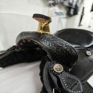 Silla de montar de cuero negro occidental hecha a mano y personalizada con adornos florales, silla de montar ecuestre premium de Adeefa Enterprises - Product Image 4