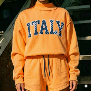 Conjunto de Top de Cuello Alto y Shorts para Mujer, Estilo Informal, Cálido, Cómodo, Ajuste Equilibrado, Ropa de Estilo Diario - Product Image 1