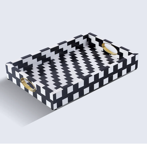 Plateau rectangulaire bleu ciel avec incrustation de os, décoré d'un motif nid d'abeille épuré, disponible à prix de gros. - Product Image 3
