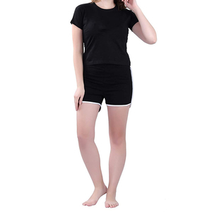 Ensemble deux pièces décontracté d'été 2026 pour femme, grande taille, en polaire brodé, couleur unie, col rond, sans manches, haut et short longueur genou - Product Image 3