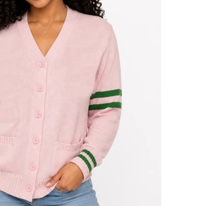 Cárdigan de punto personalizado para mujer, estilo universitario, rosa y verde, cuello en V, OEM, estilo universitario, venta al por mayor. - Product Image 3
