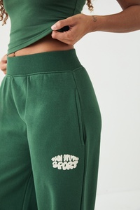 Pantalon de jogging ample et décontracté pour femme, noir, surdimensionné, en polyester et coton, avec logo personnalisé - Product Image 4