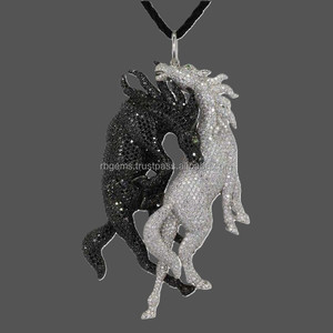 Pendentif Cheval en Moissanite Taille Brillant avec Monture Personnalisée Or Rose et Or Jaune - Bijoux Hip Hop Bling-Bling pour Femme Chrétienne - Product Image 6