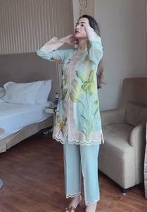 Ensemble Kurta long en coton à imprimé floral numérique pour femme, coupe régulière, tenue décontractée d'été, style Inde Pakistan, longueur au sol - Product Image 3