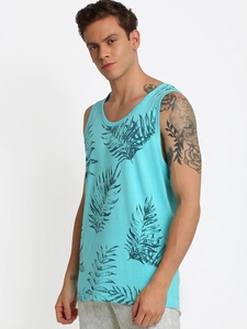 Camiseta sin mangas con estampado tropical azul para hombre, cuello en V, informal, transpirable, de poliéster tejido - Product Image 5