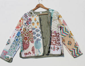 Veste sans manches en coton matelassé indien fait main, style vintage Kantha de Jaipur, vente en gros - Product Image 1