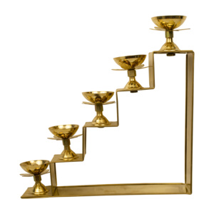 Lámpara de aceite de latón de cinco niveles Deepam, soporte artesanal tradicional para Pooja Diya, ideal para decoración del hogar, templos, festivales y regalos. - Product Image 5
