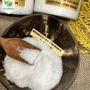 Noix de coco déshydratée de qualité moyenne, riche en matières grasses, au goût sucré, 100% naturelle - Marque Viet Thien Phu, produit agricole du Vietnam - Product Image 5