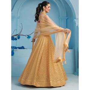 Lehenga Choli en Georgette Monochrome Brodé de Fil Beige Envoûtant pour Mariage - Product Image 6