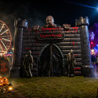 Tente Gonflable Commerciale Château d'Horreur Halloween Maison Hantée Salle d'Évasion Imperméable Taille Personnalisable pour Événements