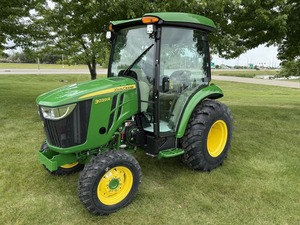 Tractor Compacto de Servicio Pesado 2026 3039R Z222672 de Alto Rendimiento para Suministro a Granel - Product Image 3