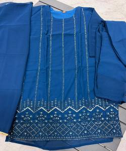 NOUVELLE ARRIVÉE : Ensemble Sharara en Georgette avec Broderies et Dupatta – Tenue de Cérémonie – Prix de Gros – Vêtement Ethnique en Coton Teel Tissé - Product Image 3
