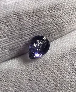 Iolite bleue naturelle fantaisie, pierre de soleil, taille poire. - Product Image 4