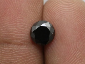 Diamant naturel noir rond de 1,38 ct, couleur F, très bonne finition. - Product Image 4