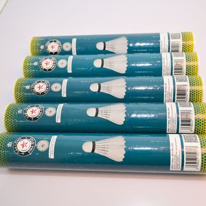 ลูกขนไก่ VINA-STAR ระดับมืออาชีพ ขนเป็ดแท้ 3 ชั้น หัวคอร์ก PU ทนทานสูง ระดับแข่งขัน แพ็ค 12 ลูก - Product Image 4