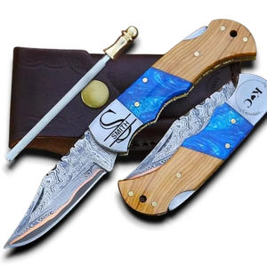 Cuchillo Plegable de Bolsillo EDC Profesional de Alta Calidad, Acero de Damasco Mai Copper, Grado Industrial, Madera de Olivo, UA Supplies - Product Image 1