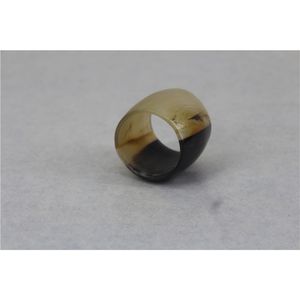 Anillo de Servilleta Hecho a Mano de Resina de Cuerno Natural, Hebilla Decorativa Redonda Moderna para Mesa, para Bodas, Fiestas, Navidad, Suministros para Hoteles - Product Image 1