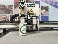 Machine de découpe automatique CNC deux découpeuse numérique vibrante découpe de contour 3M autocollant magnétique adhésif DTF découpeuse à plat