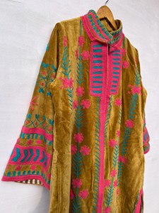 Chaqueta Larga de Terciopelo Bordado Marrón para Mujer, Diseño Floral, Estilo Bohemio, Cuello Alto, Manga Larga, Ropa de Abrigo para Invierno - Product Image 4