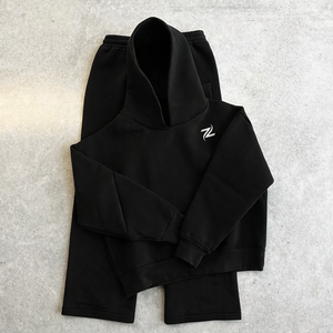 Ensemble de survêtement pour hommes en coton et polyester, idéal pour le jogging et l'entraînement en salle de sport, personnalisable avec logo - Product Image 3