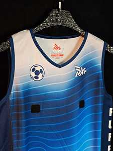 Camiseta de Netball sin Mangas con Cuello en V PUFFIN SPORTS, Personalizada con Impresión Sublimada, Transpirable, Absorbe la Humedad, 100% Poliéster, para Adultos - Product Image 6