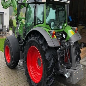 Tractor Fendt 824 Vario de calidad premium diseñado para la excelencia agrícola moderna con una gran fiabilidad del motor y venta al por mayor - Product Image 6