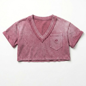 Camiseta Corta de Algodón con Cuello en V para Mujer, Estilo Vintage con Efecto Desgastado, Inspirada en el Lavado Ácido, Combinación Versátil, Bolsillo Bordado Personalizado en el Pecho - Product Image 3