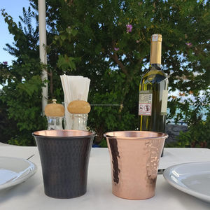 Verres en cuivre massif sans doublure faits à la main martelés tasses en métal pur de style antique pour servir des boissons froides ou une tasse à cocktails - Product Image 6