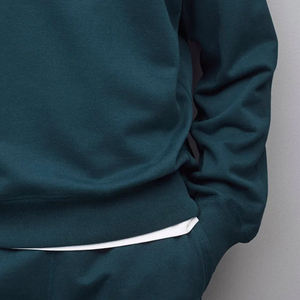 Sudadera de corte holgado para hombre, para uso diario, que brinda comodidad y calidez para el invierno, con mangas largas, diseño de alta calidad, servicio OEM. - Product Image 4