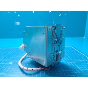 Fuente de Alimentación para Riel DIN TDK DLP180-24-1, Usada, Piezas de Equipos Semiconductores Legados - Product Image 1
