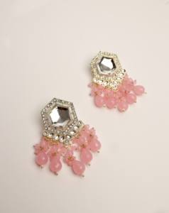 Boucles d'oreilles pendantes en gros, nouveau design, imitation perle, gouttes géométriques perlées, alliage de zinc plaqué or, hexagone, tendance - Product Image 2