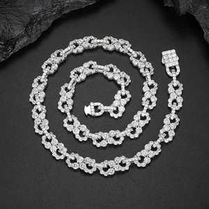 Listo para Enviar, Nuevo, Cadena Cubana con Símbolo de Infinito, Chapada en Plata de Ley 925, con 1 Hilera de Diamantes Moissanite VVS y Circonitas Cúbicas - Product Image 5