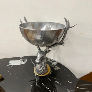 ชามอะลูมิเนียมทรงกลมสีเงินโบราณ สำหรับเสิร์ฟผลไม้ พร้อมฐานตั้งรูปหัวกวาง ชามโลหะสำหรับเสิร์ฟอาหาร มีจำหน่าย - Product Image 1